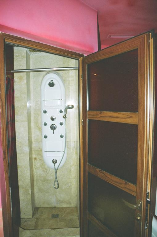 Motel Acapulco Jereván Kültér fotó