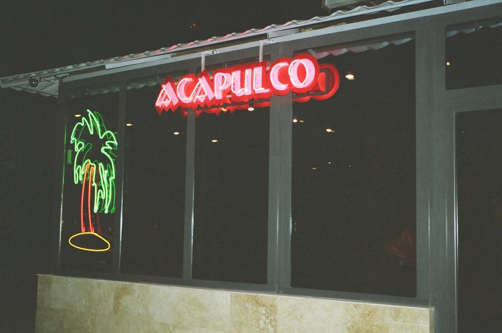 Motel Acapulco Jereván Kültér fotó